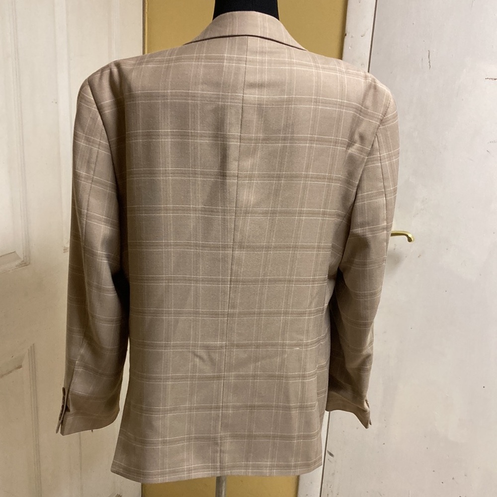 Lineage Sport Jacket - Picture 3 of 5